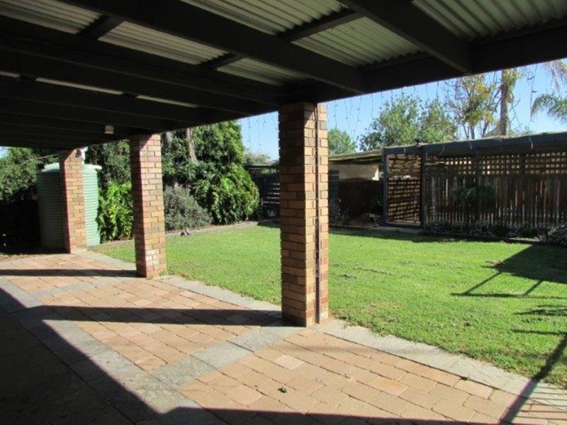 15 Willow Court, Donald VIC 3480