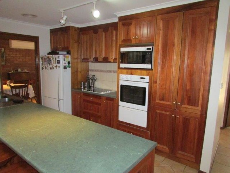 36 Phillips Street, Beulah VIC 3395