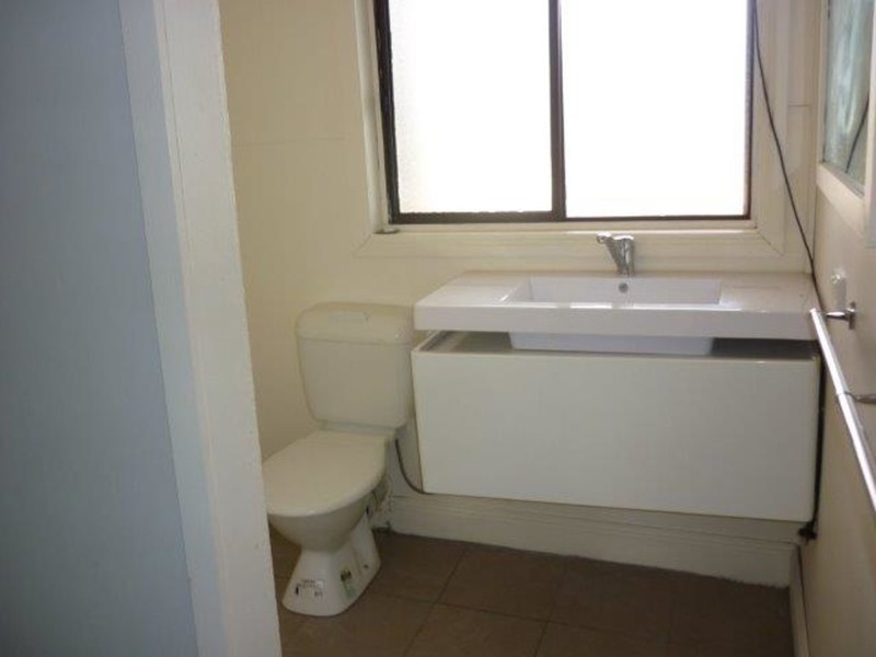 31 Molyneaux Street, Warracknabeal VIC 3393