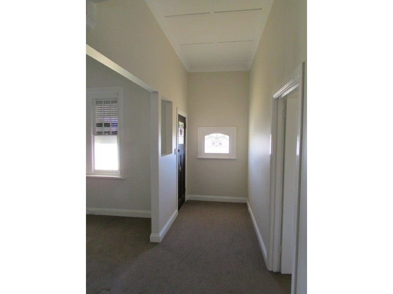 9 Milbourne Street, Warracknabeal VIC 3393