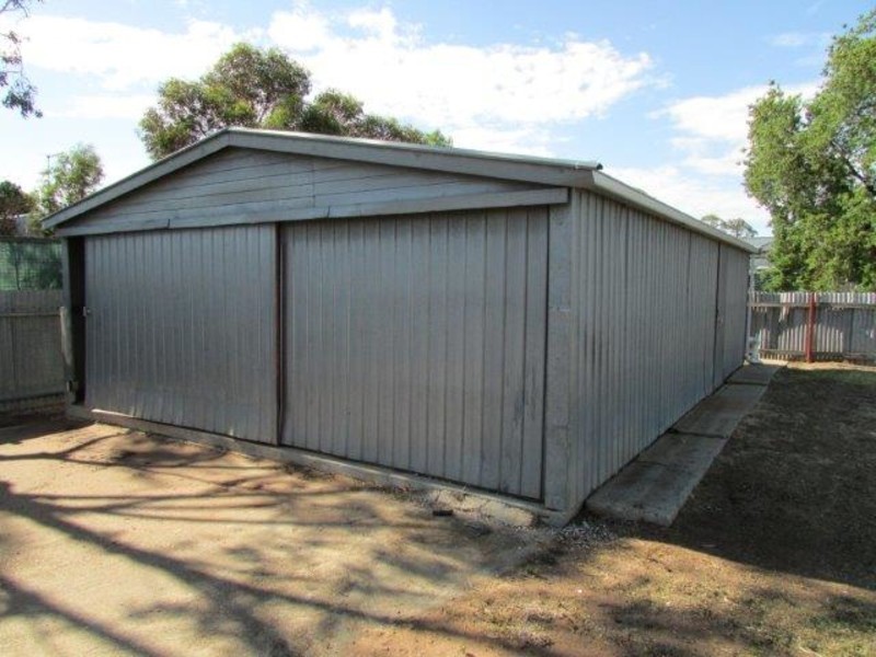 9 Milbourne Street, Warracknabeal VIC 3393