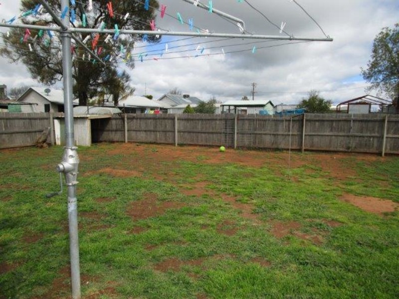 13 Allen Street, Donald VIC 3480