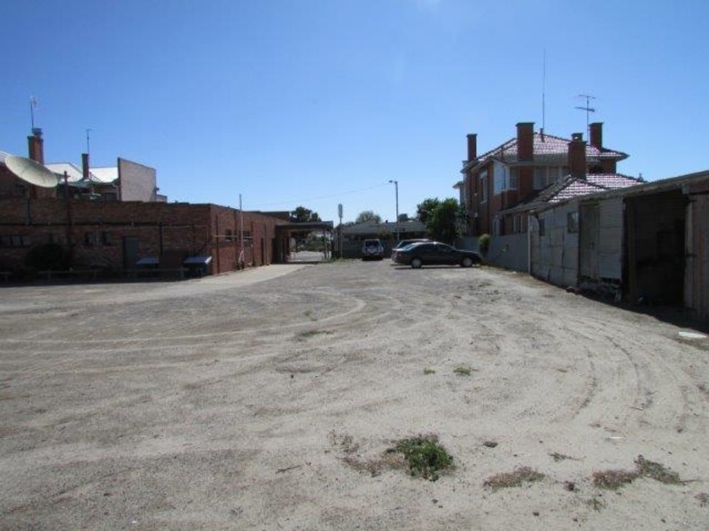 54 Devereux Street, Warracknabeal VIC 3393