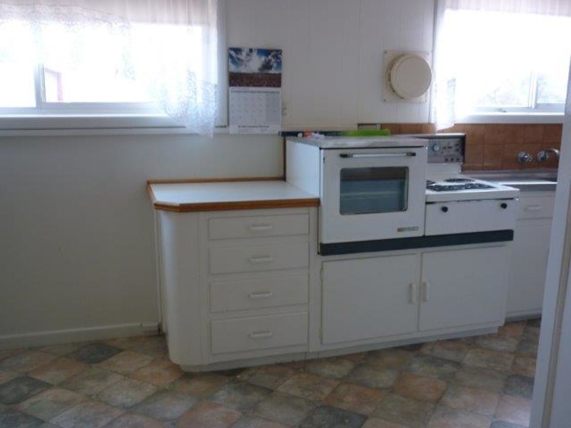 16 High Street, Watchem VIC 3482