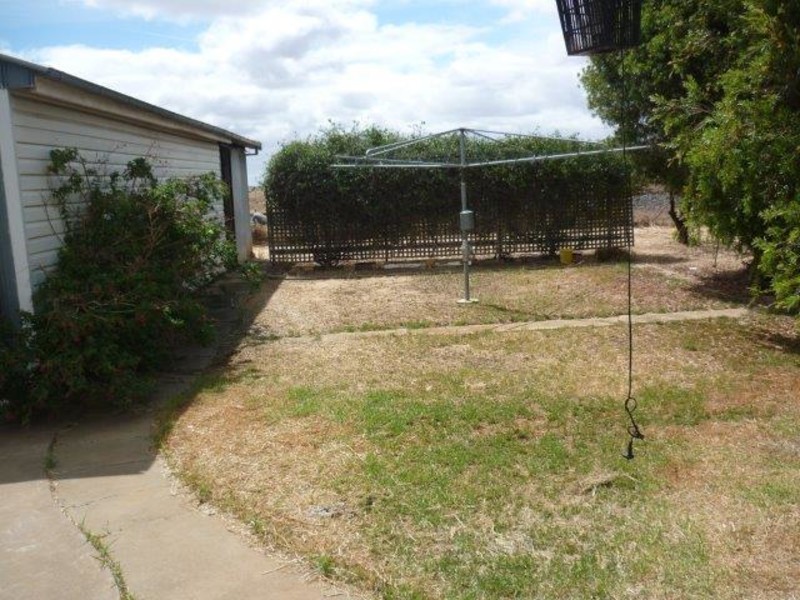 16 High Street, Watchem VIC 3482