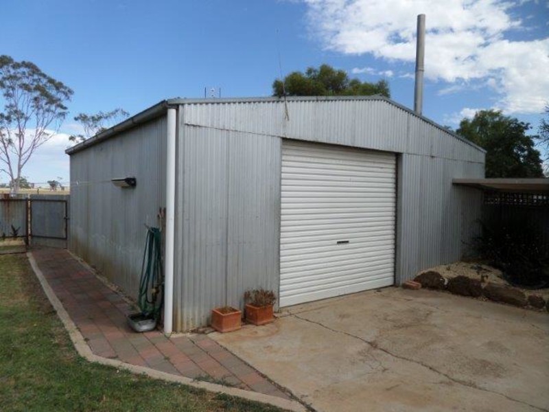26A McCracken Avenue, Donald VIC 3480