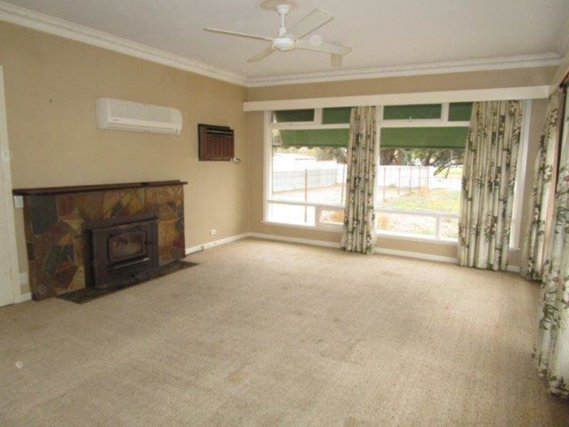 130 Anderson Street, Warracknabeal VIC 3393