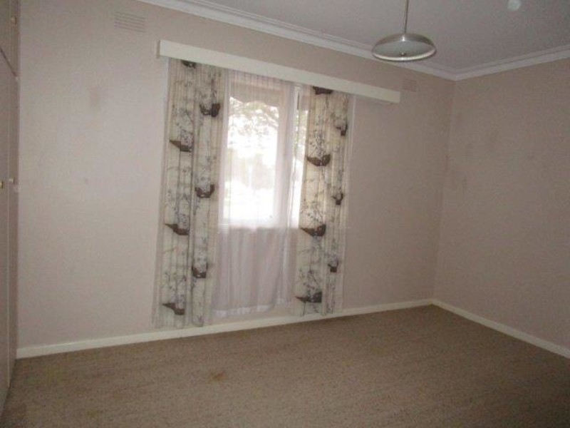 130 Anderson Street, Warracknabeal VIC 3393