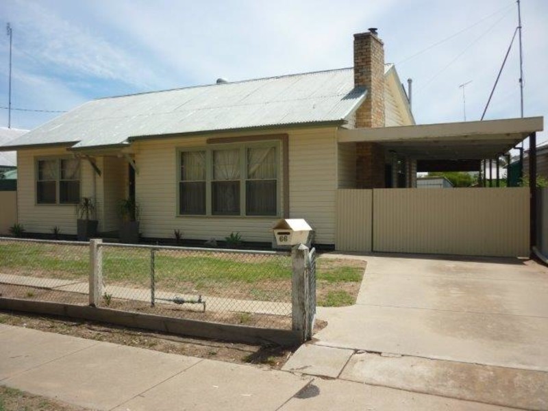 66 Craig Avenue, Warracknabeal VIC 3393