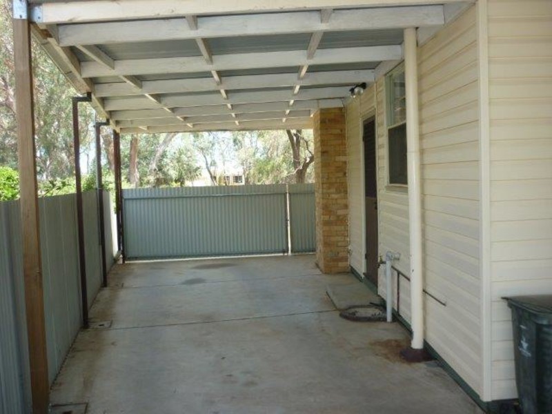 66 Craig Avenue, Warracknabeal VIC 3393