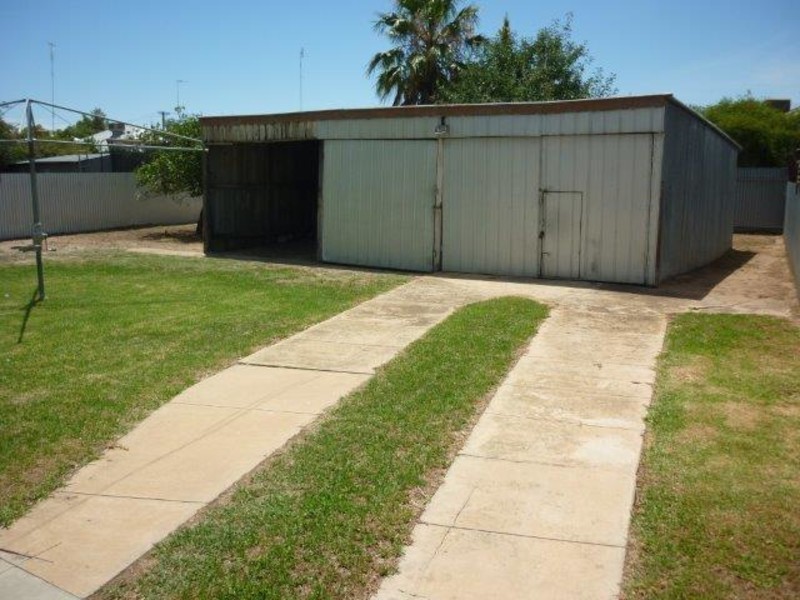 66 Craig Avenue, Warracknabeal VIC 3393