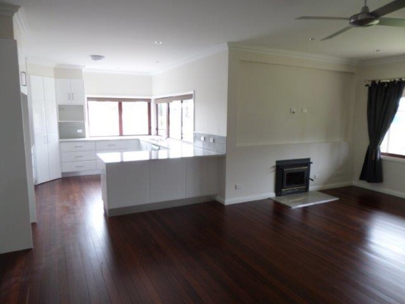 65 Lyle Street, Warracknabeal VIC 3393