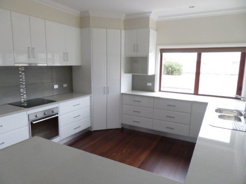 65 Lyle Street, Warracknabeal VIC 3393