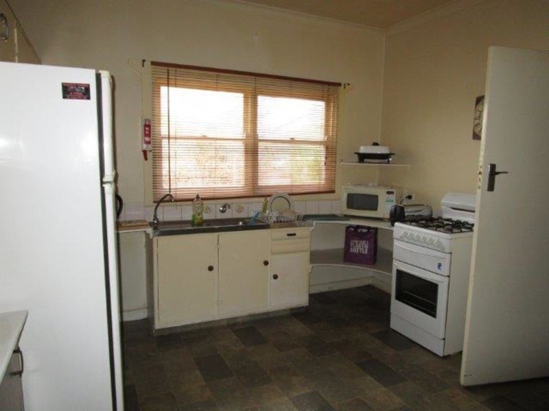 23 Elizabeth Street, Donald VIC 3480