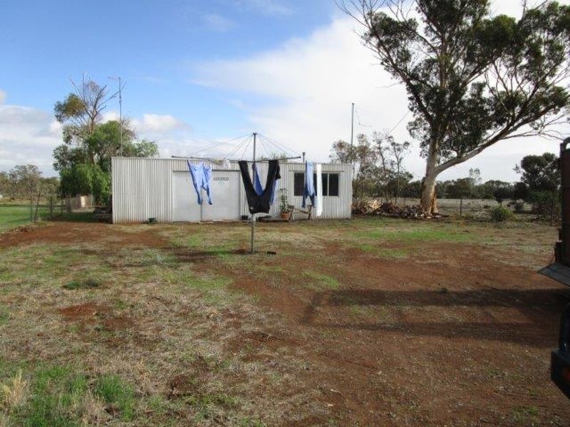 23 Elizabeth Street, Donald VIC 3480