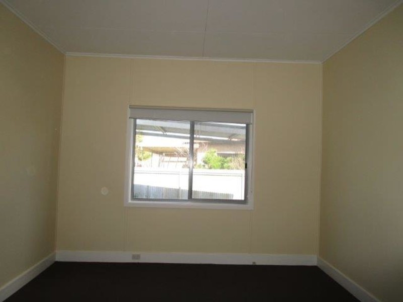 35 Gray Street, Donald VIC 3480