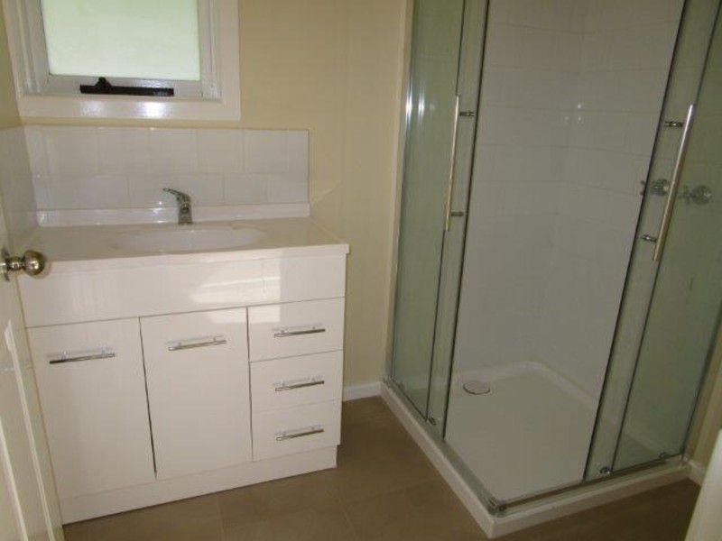 35 Gray Street, Donald VIC 3480