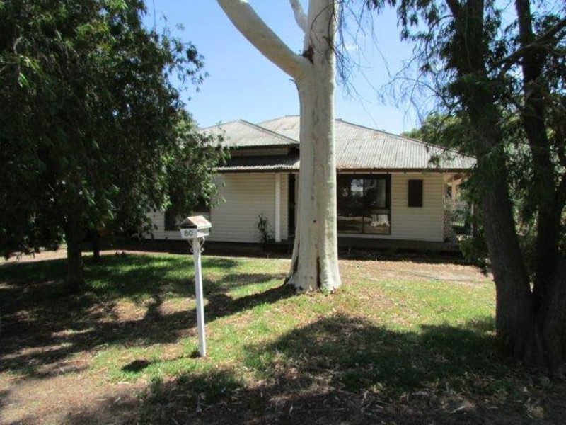 80 Craig Avenue, Warracknabeal VIC 3393