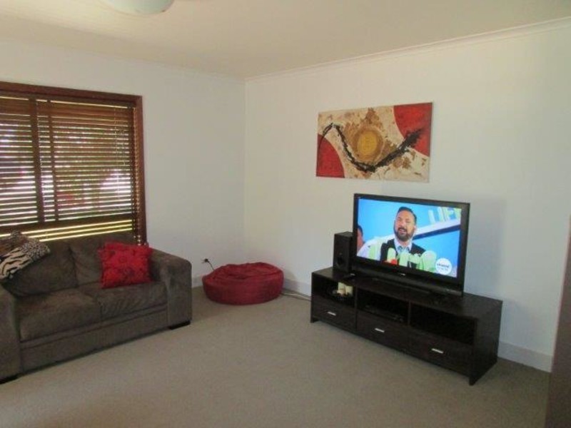 80 Craig Avenue, Warracknabeal VIC 3393