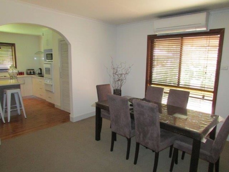 80 Craig Avenue, Warracknabeal VIC 3393