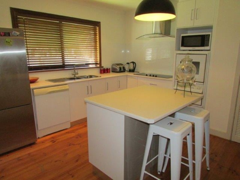 80 Craig Avenue, Warracknabeal VIC 3393