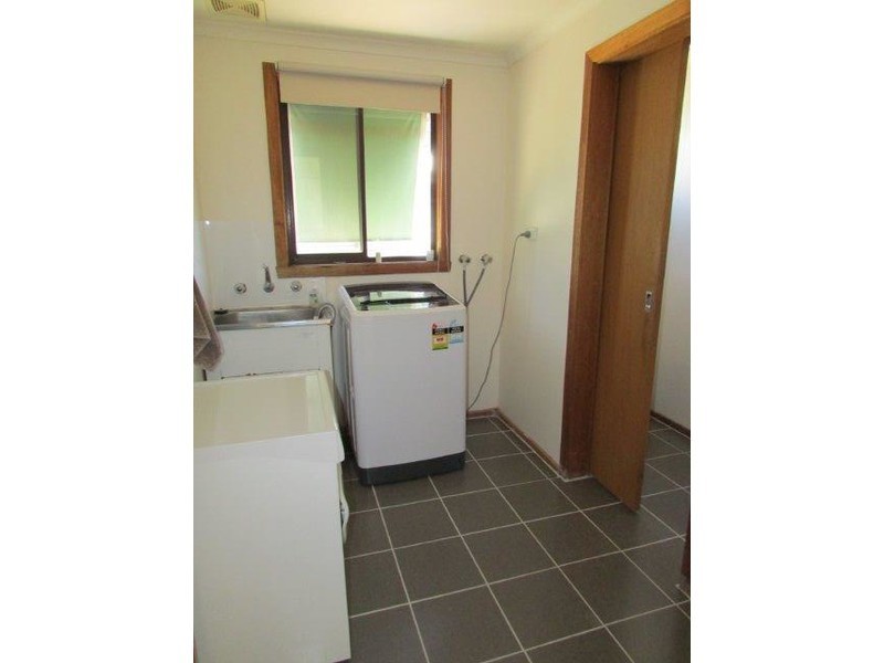 80 Craig Avenue, Warracknabeal VIC 3393