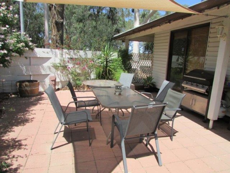 80 Craig Avenue, Warracknabeal VIC 3393