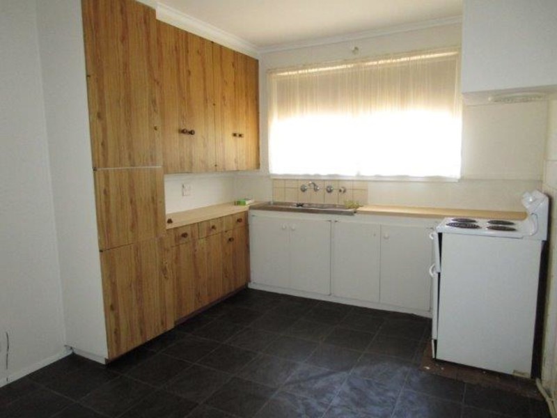 6 Watson Street, Warracknabeal VIC 3393