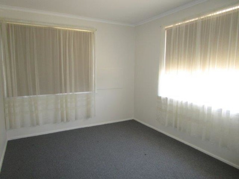 6 Watson Street, Warracknabeal VIC 3393