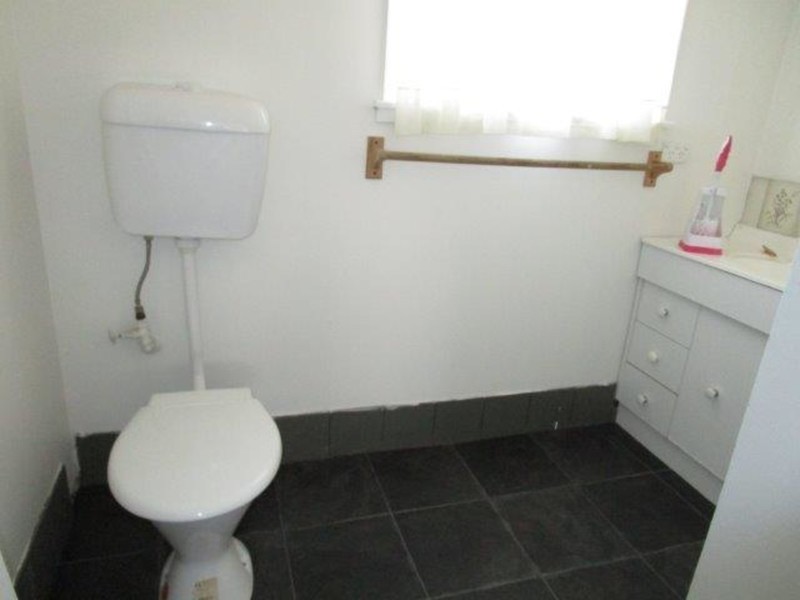 6 Watson Street, Warracknabeal VIC 3393