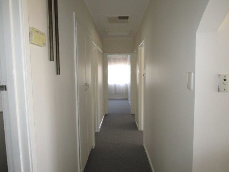 6 Watson Street, Warracknabeal VIC 3393