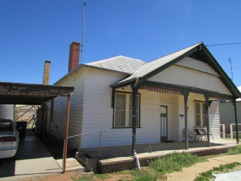 34 Cave Street, Donald VIC 3480