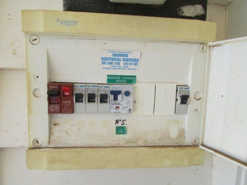 34 Cave Street, Donald VIC 3480