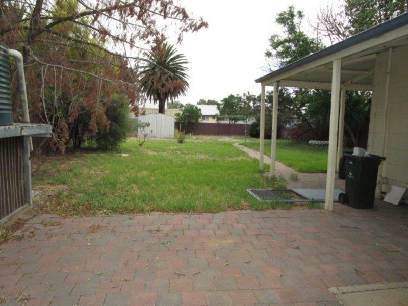 6 Kelsall Street, Warracknabeal VIC 3393