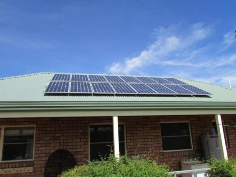 6 McLean Street, Warracknabeal VIC 3393