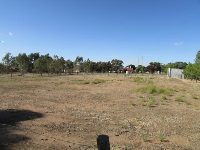 39 Bell Street, Beulah VIC 3395