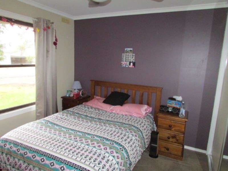 8 Queen Street, Rainbow VIC 3424