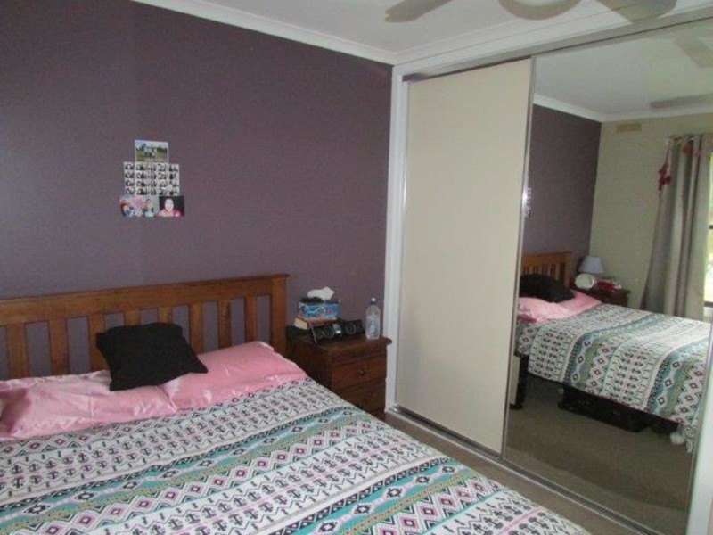 8 Queen Street, Rainbow VIC 3424