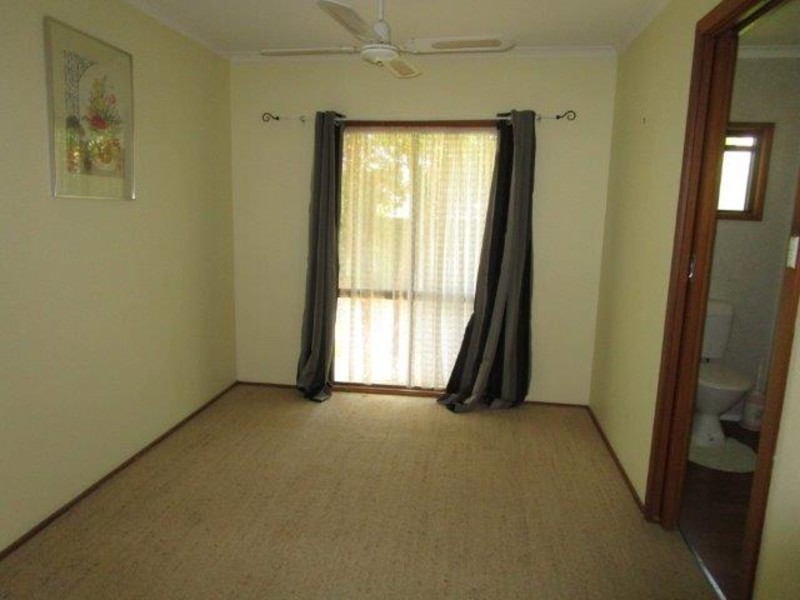 72 Lyle Street, Warracknabeal VIC 3393