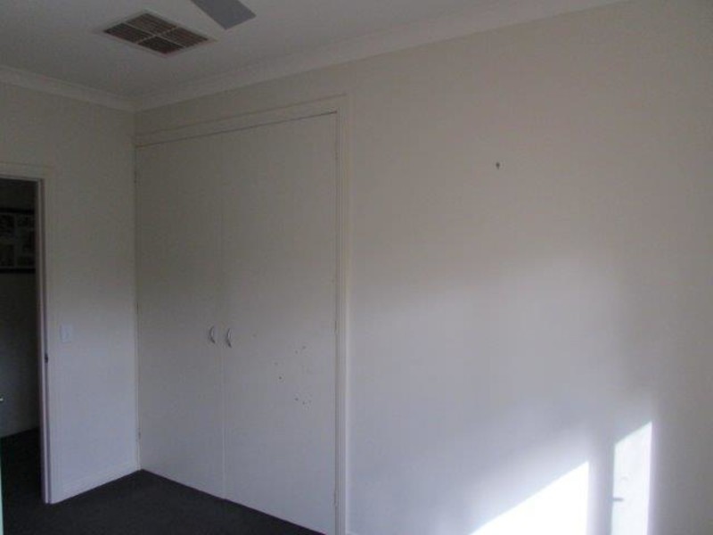 21 Napier Street, Donald VIC 3480