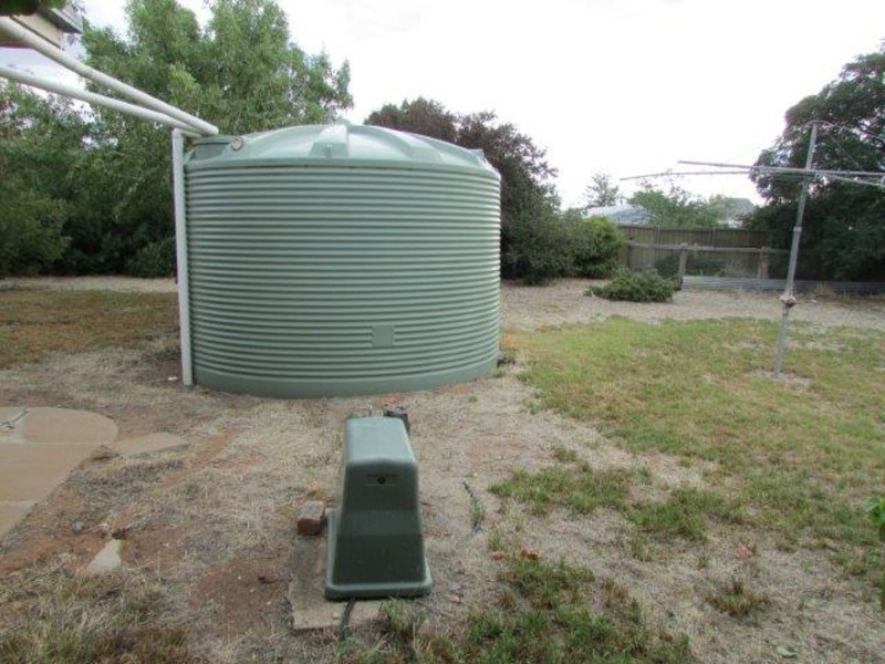 21 Napier Street, Donald VIC 3480