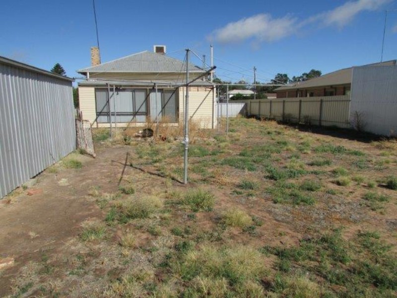 19 Anderson Street, Warracknabeal VIC 3393