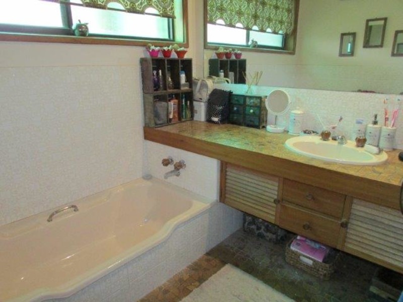 10 Campbell Street, Donald VIC 3480