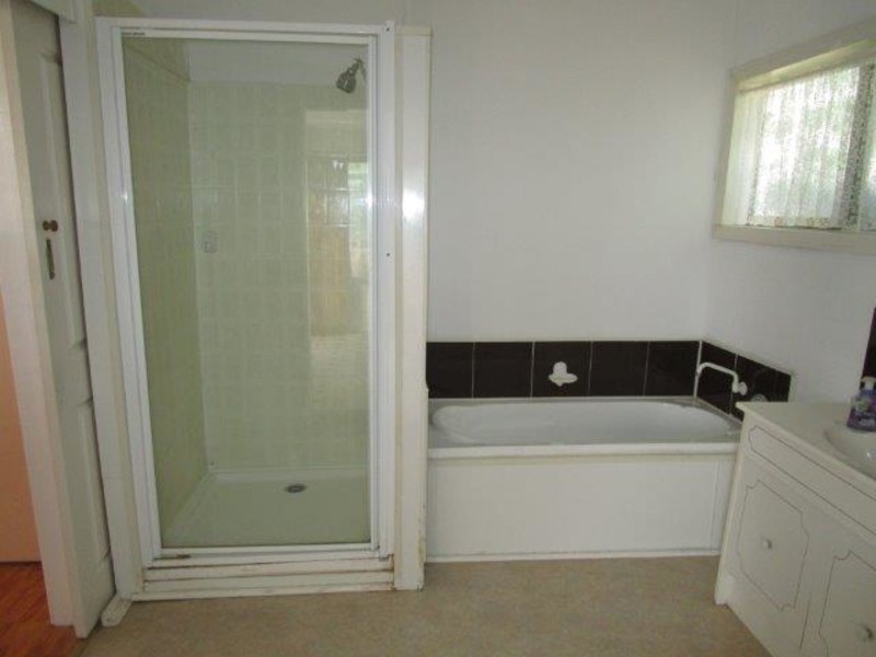 115 Cumming Avenue, Birchip VIC 3483