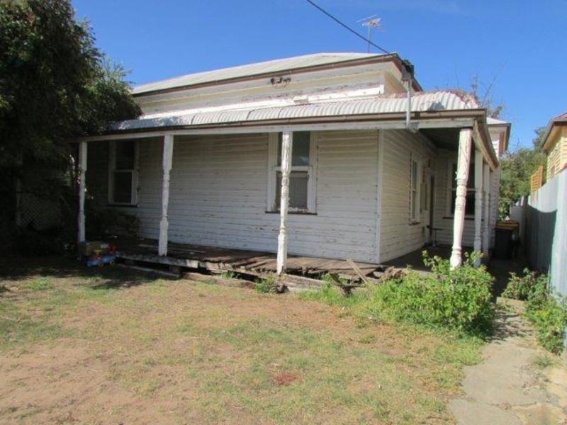 99 Main Street, Minyip VIC 3392