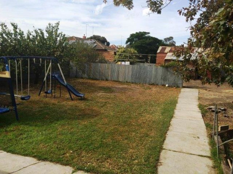 99 Main Street, Minyip VIC 3392