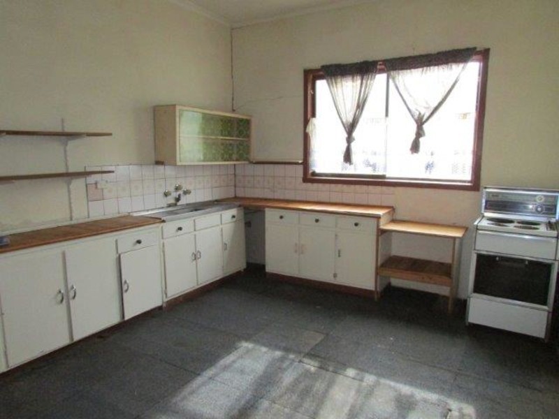 9 Gray Street, Donald VIC 3480