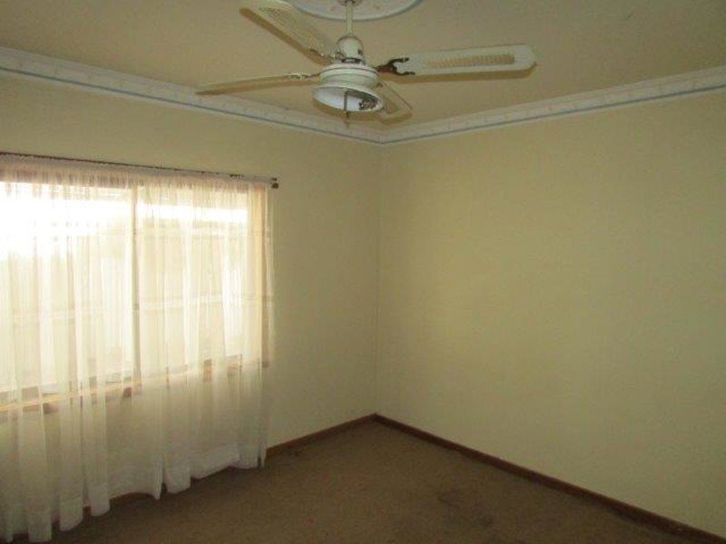 9 Gray Street, Donald VIC 3480