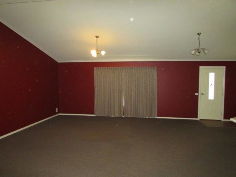 28 Thomas Street, Warracknabeal VIC 3393