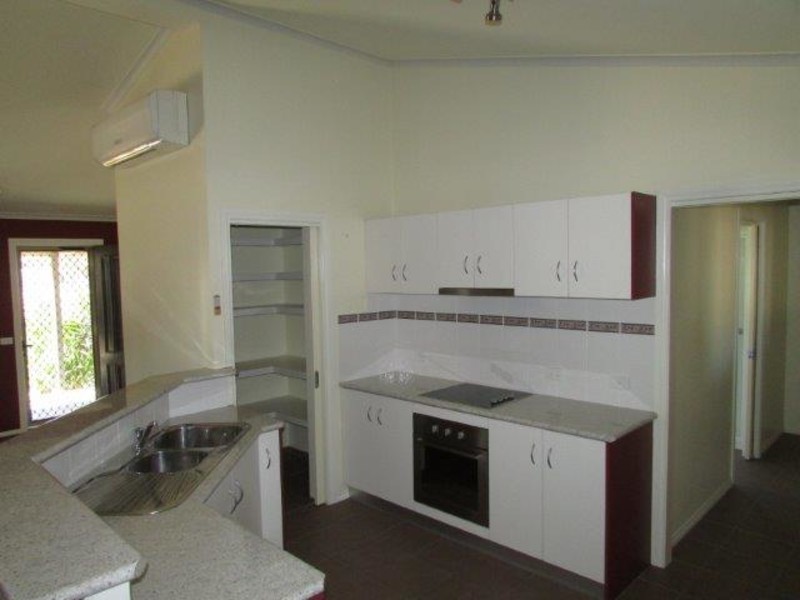 28 Thomas Street, Warracknabeal VIC 3393